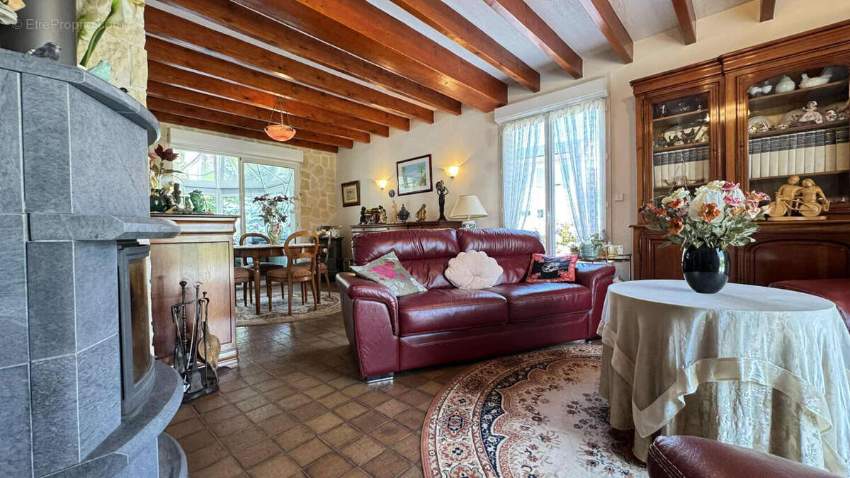 Maison à THIEBAUMENIL