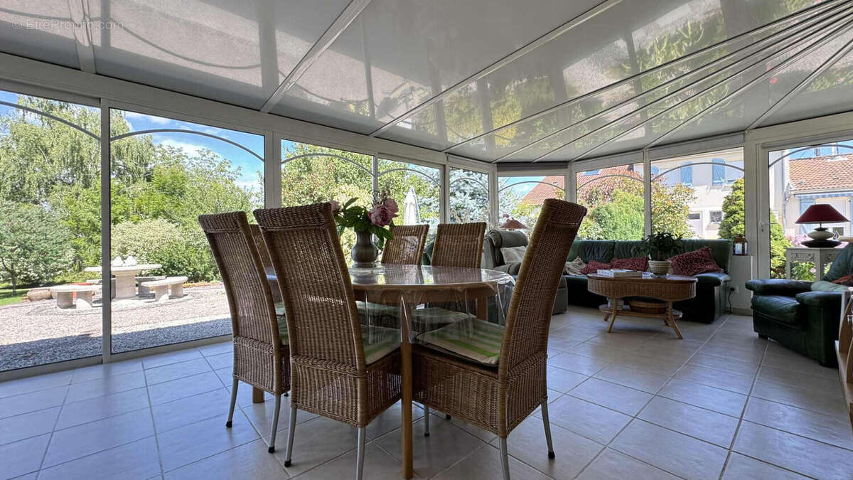 Maison à THIEBAUMENIL