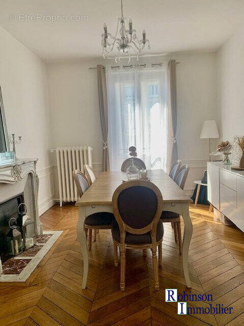 Appartement à BOURG-LA-REINE