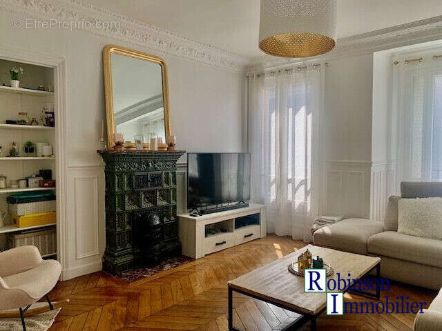 Appartement à BOURG-LA-REINE