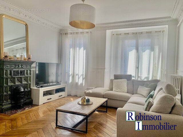 Appartement à BOURG-LA-REINE