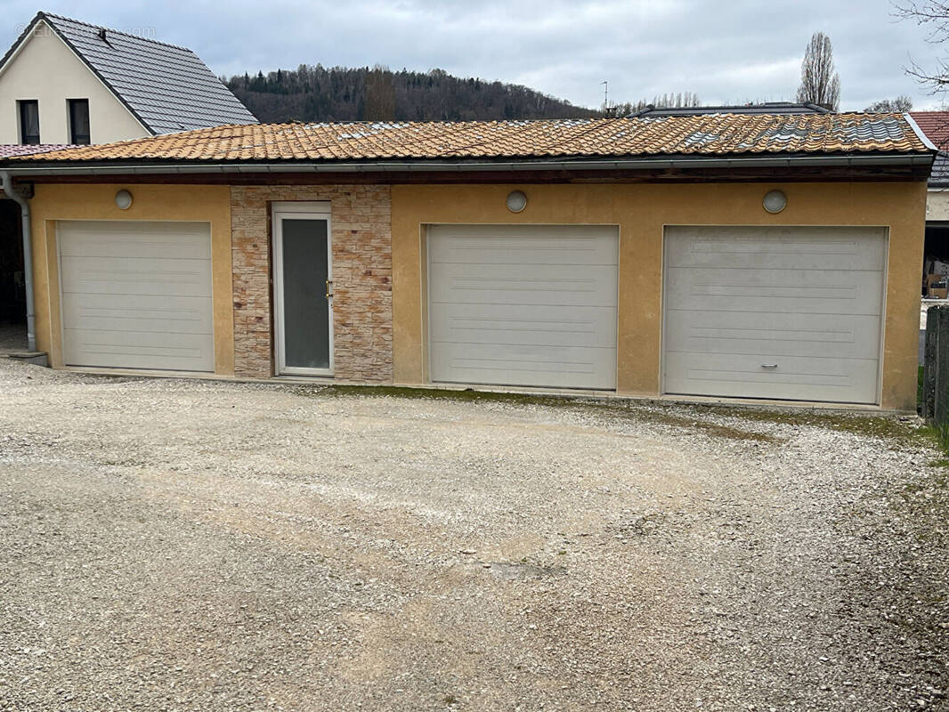 Appartement à PONT-DE-ROIDE