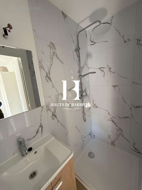 Salle de bain - Maison à CROIX