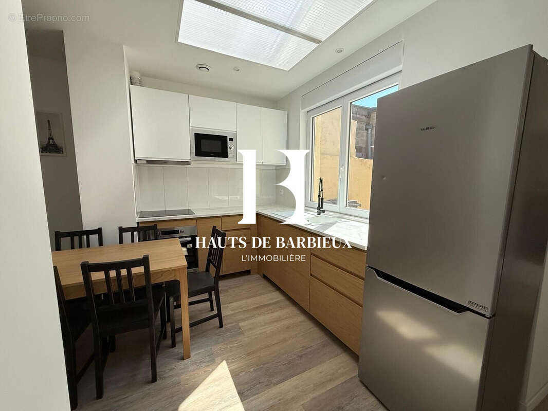 Vue de la cuisine - Maison à CROIX