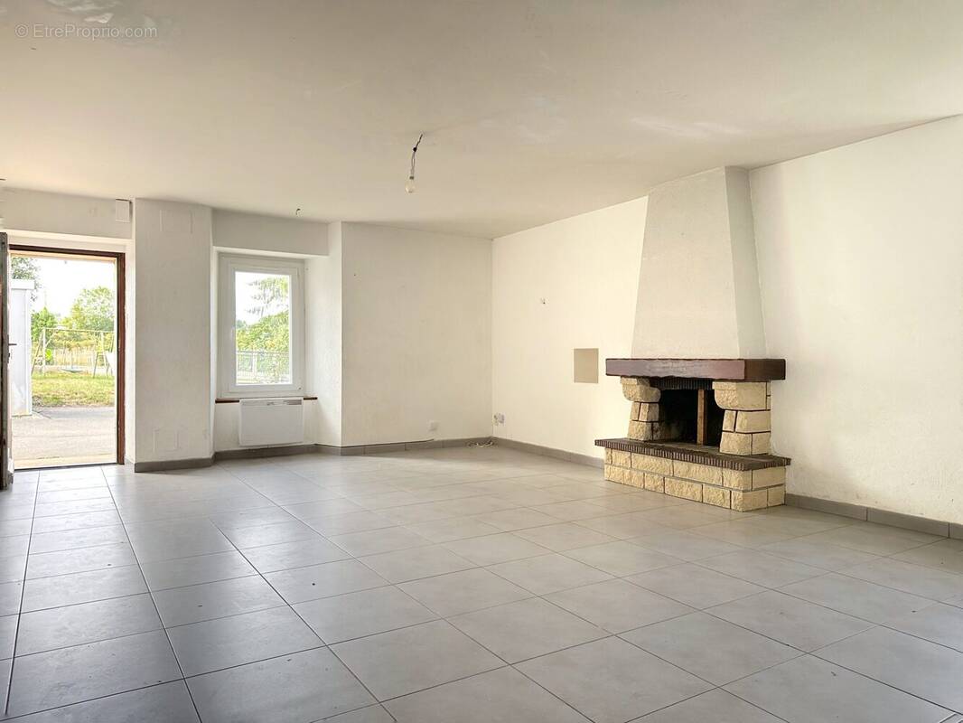 Maison à BAIN-DE-BRETAGNE