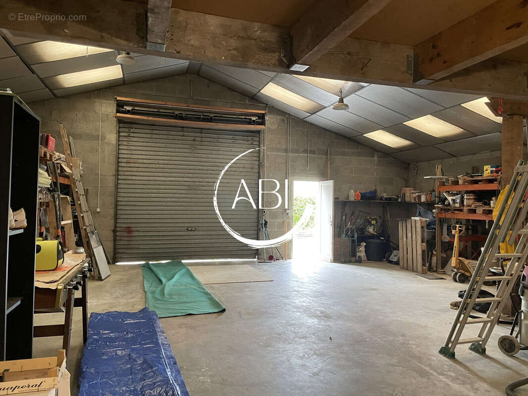 Commerce à LA FERTE-MACE