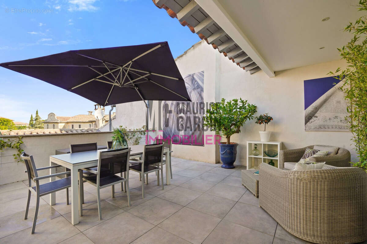 Appartement à L'ISLE-SUR-LA-SORGUE