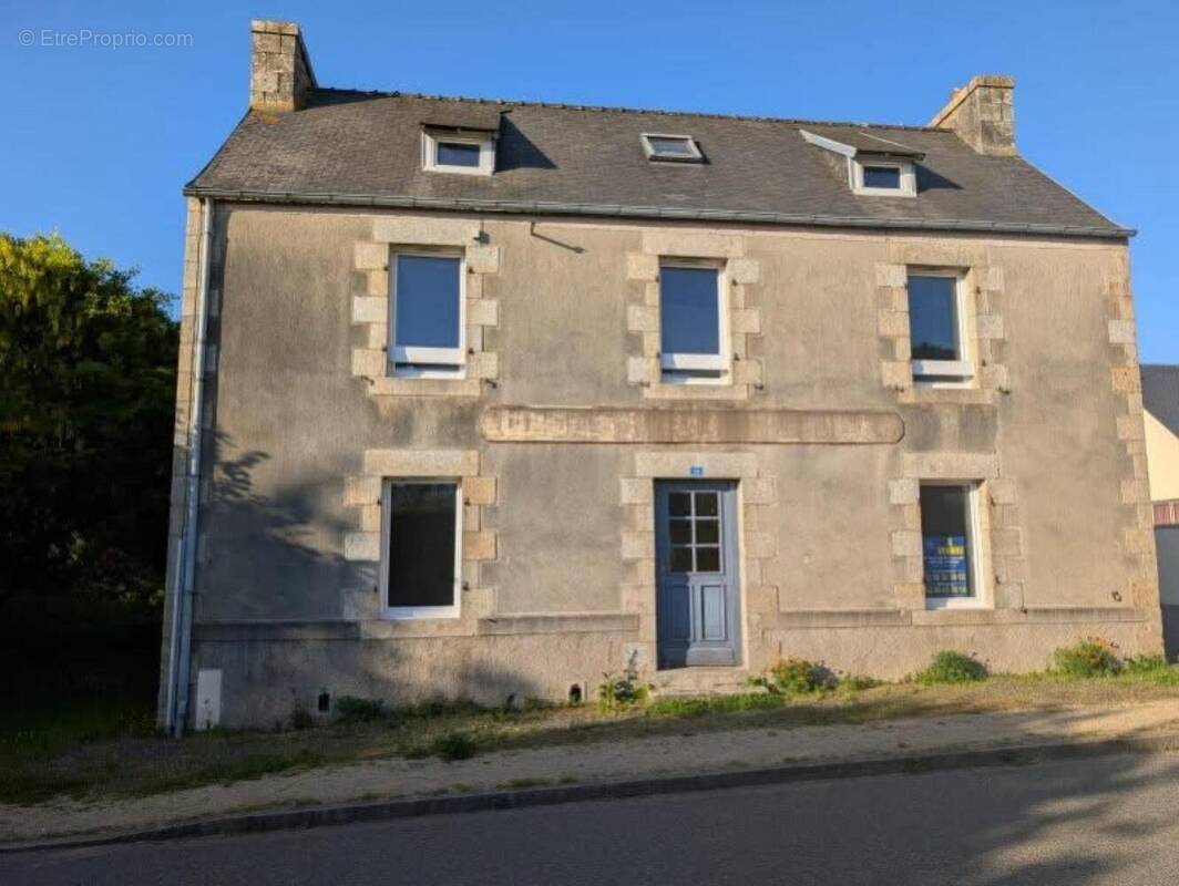 Photo 1 - Maison à PLOUNEVEZ-MOEDEC