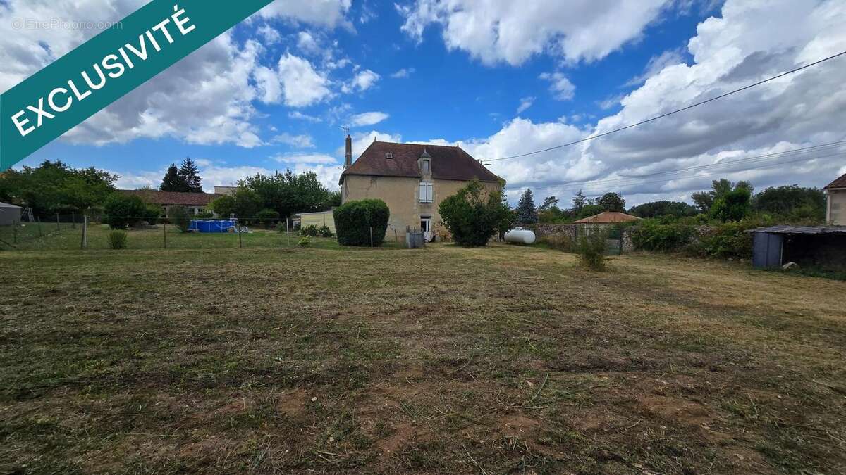 Photo 9 - Maison à LUSSAC-LES-CHATEAUX