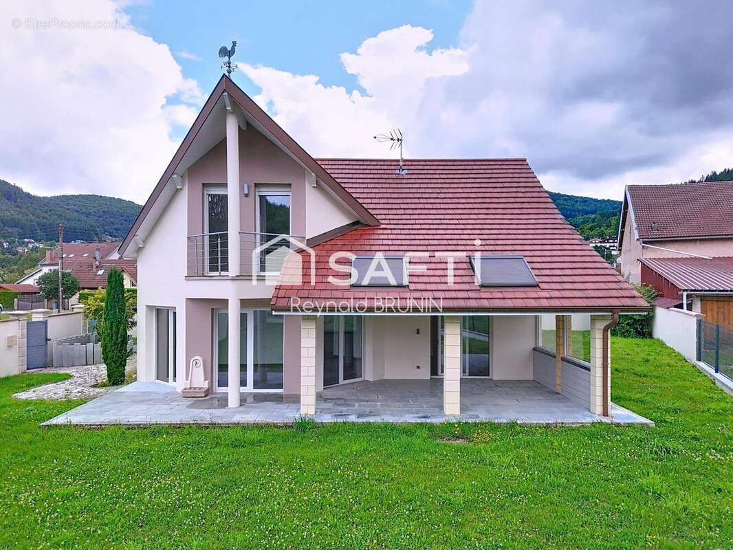 Photo 2 - Maison à ELOYES