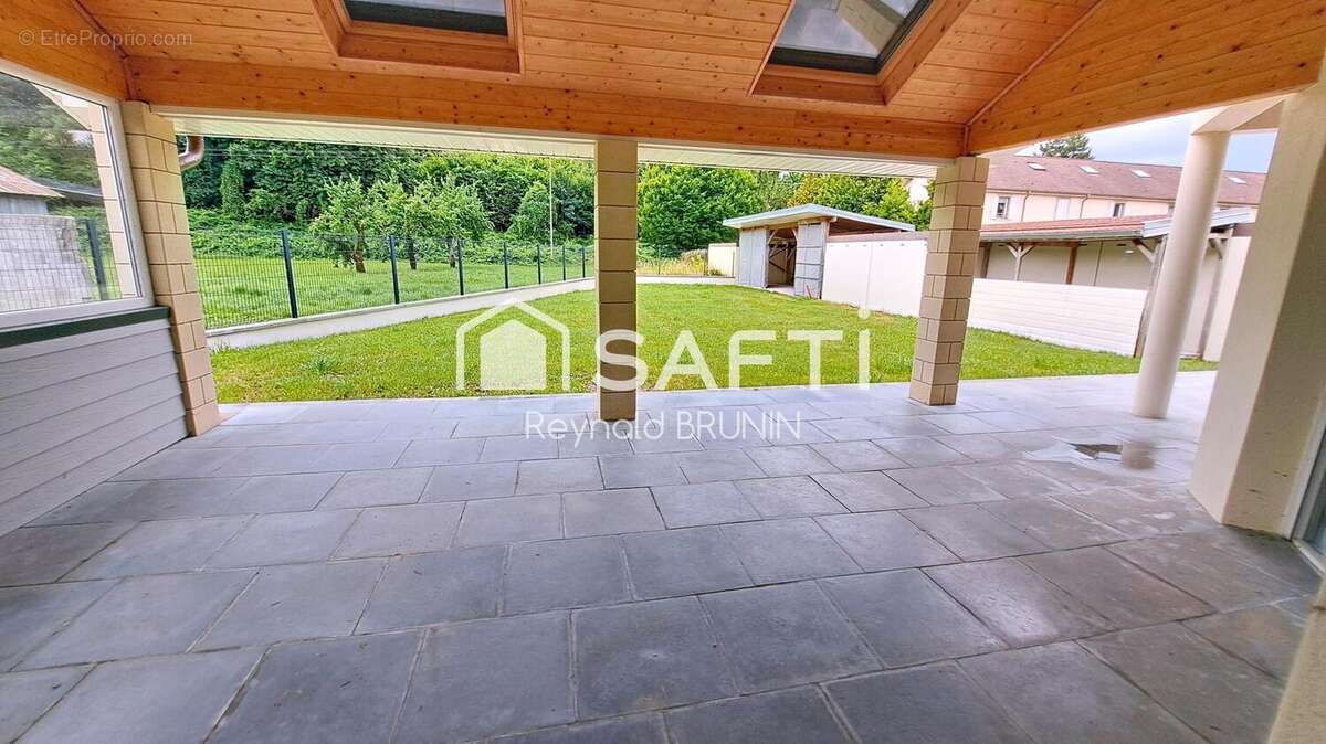 Photo 6 - Maison à ELOYES