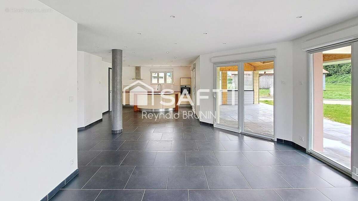 Photo 7 - Maison à ELOYES