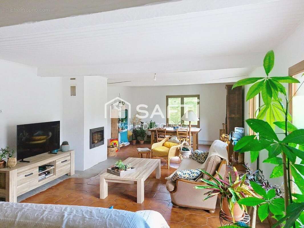 Photo 3 - Maison à GENSAC