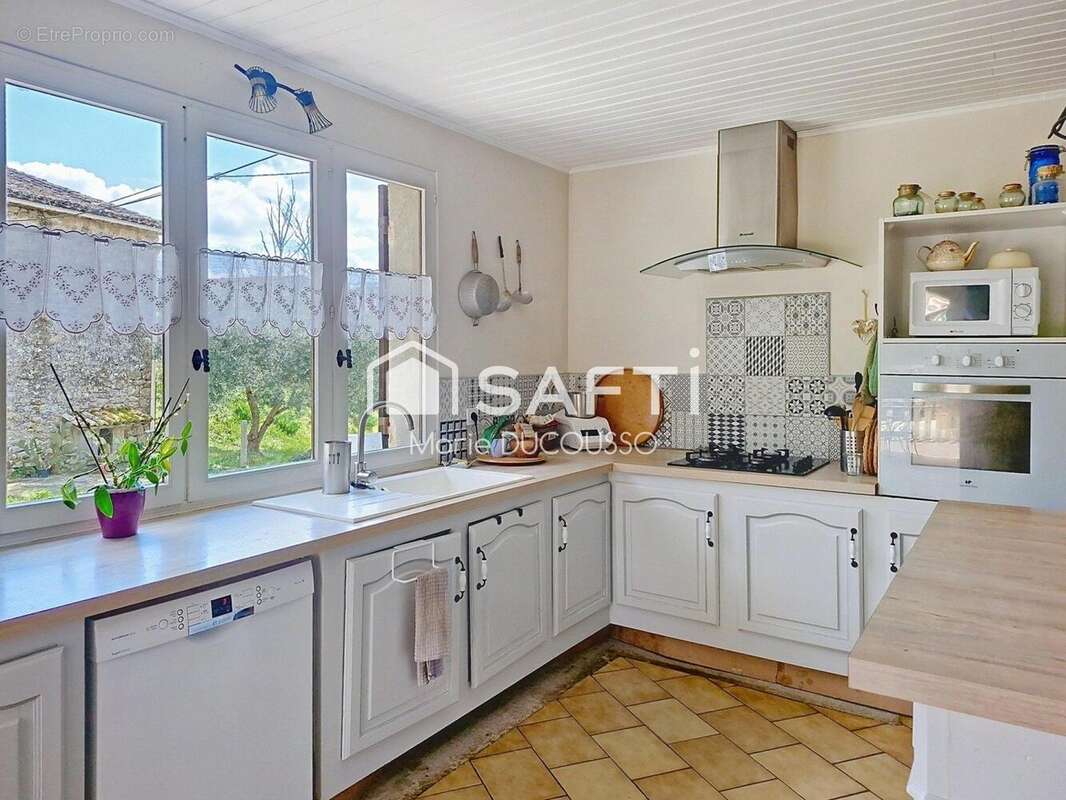 Photo 7 - Maison à GENSAC