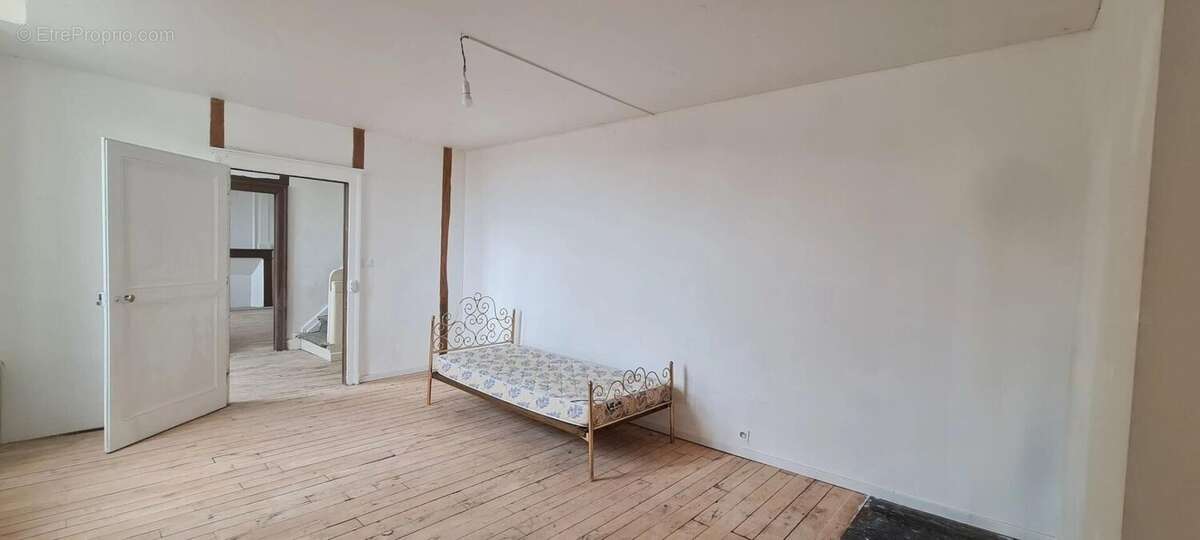 Photo 9 - Maison à ESTISSAC