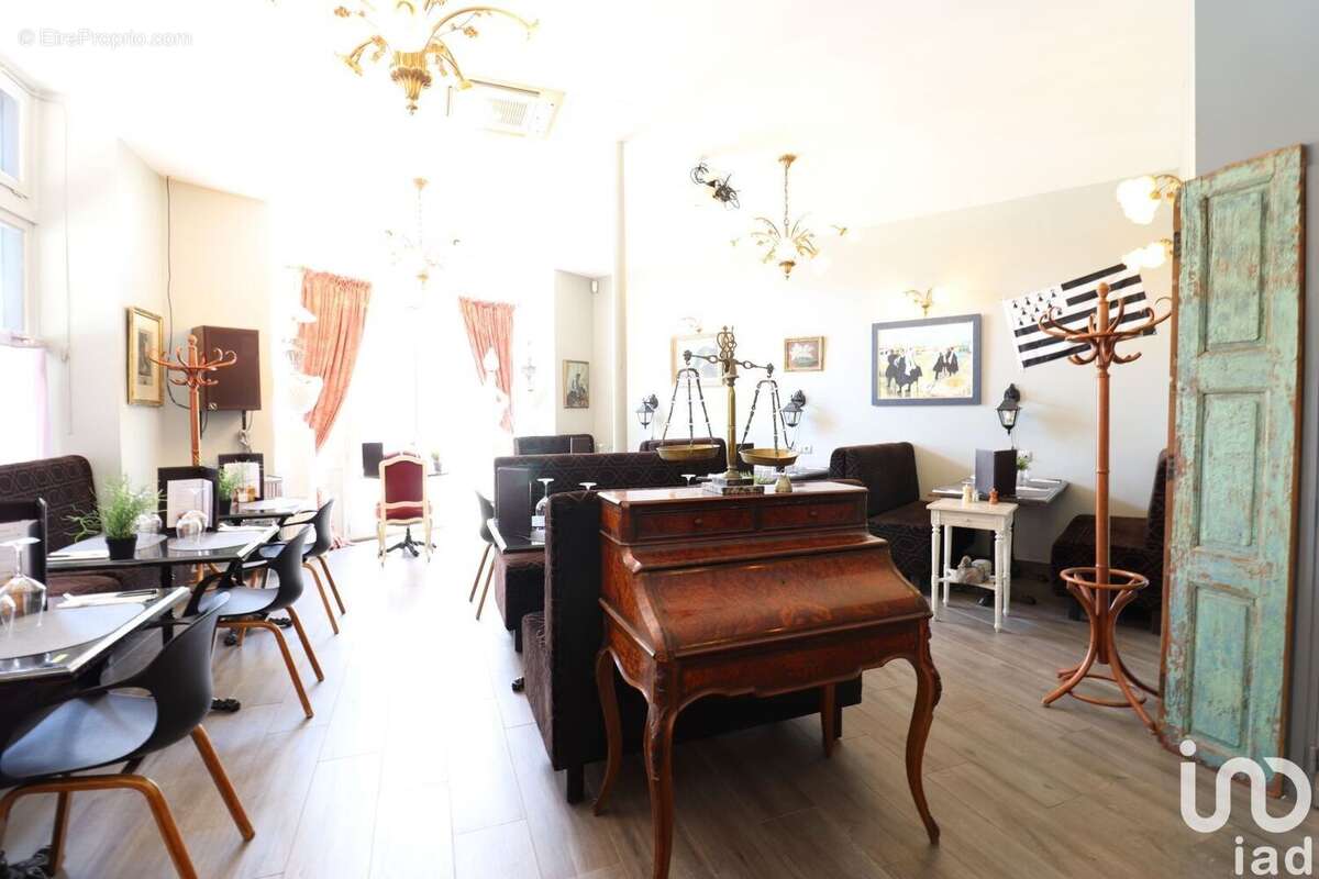 Photo 4 - Commerce à SAINT-MAUR-DES-FOSSES