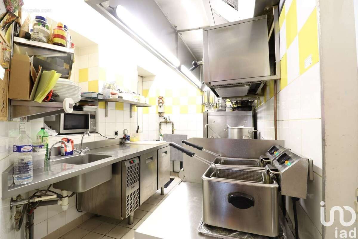 Photo 8 - Commerce à SAINT-MAUR-DES-FOSSES