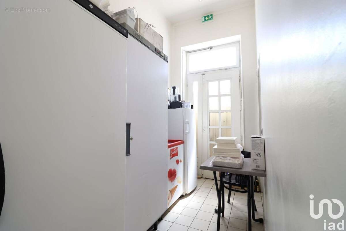 Photo 9 - Commerce à SAINT-MAUR-DES-FOSSES