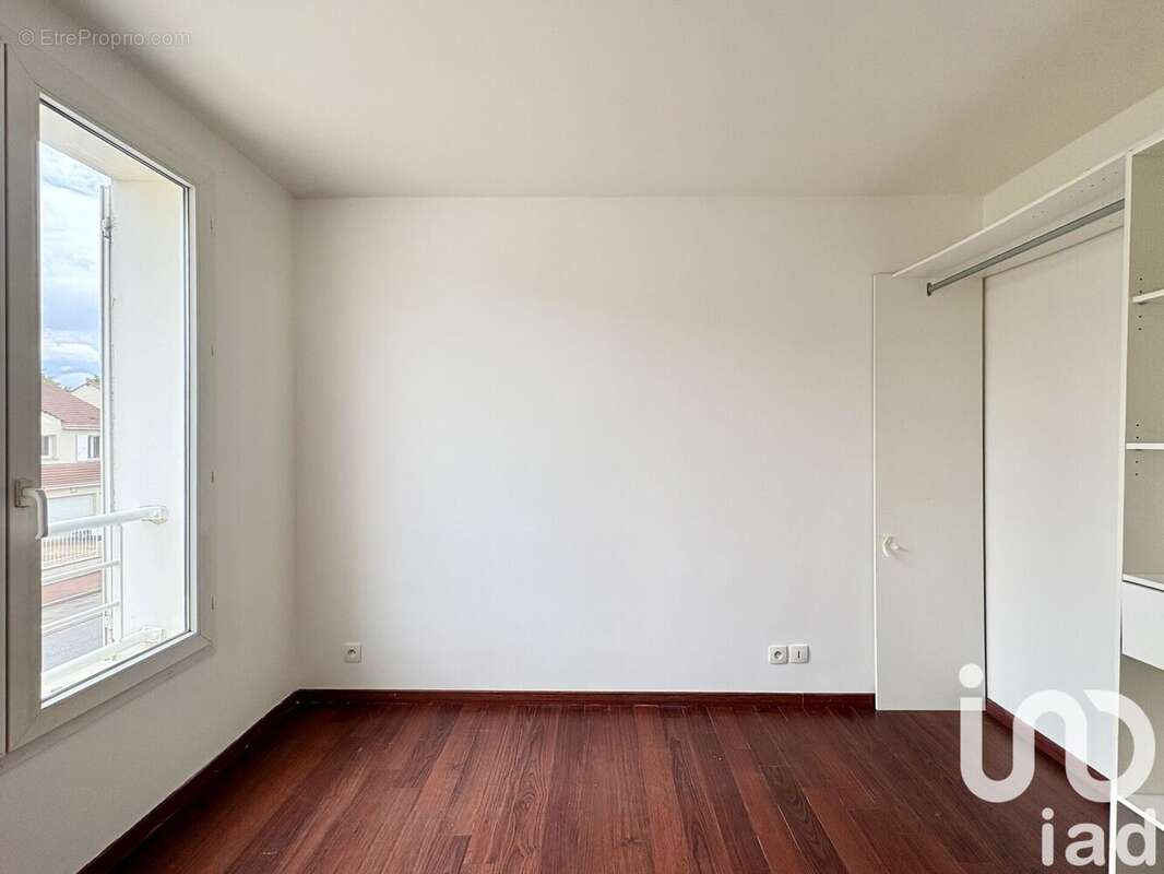 Photo 6 - Appartement à LIEUSAINT