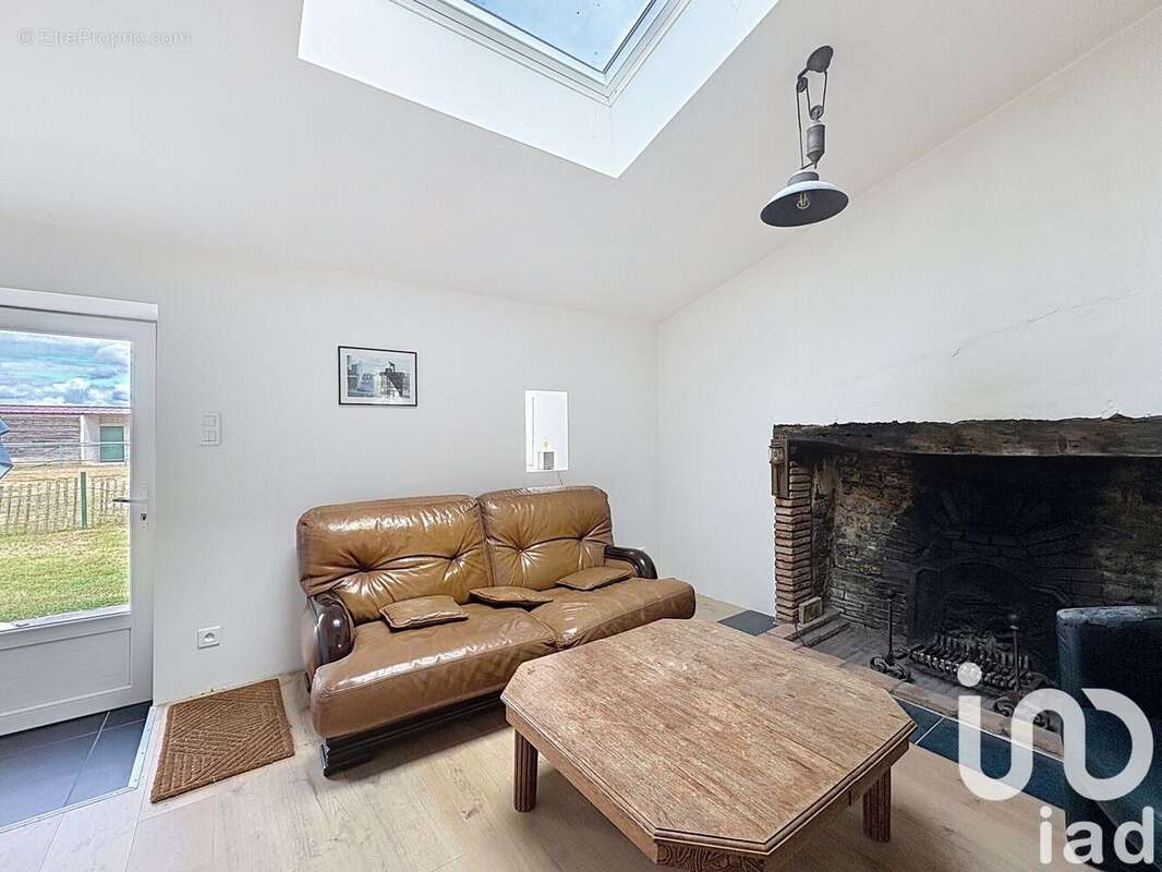 Photo 3 - Maison à CHARRON