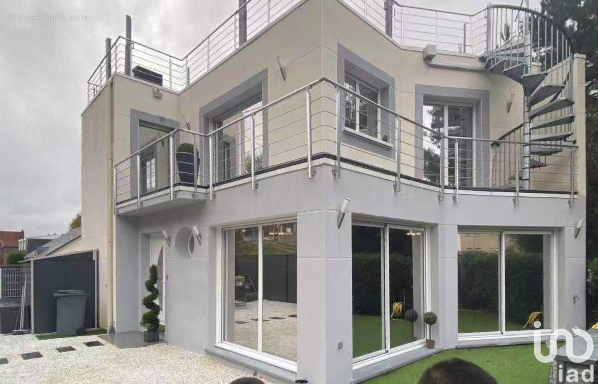 Photo 1 - Maison à LE HOULME