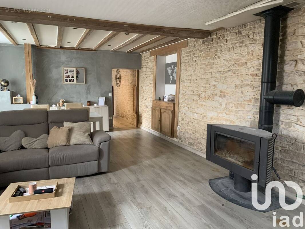 Photo 1 - Maison à TOUILLON