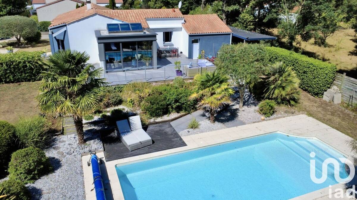 Photo 1 - Maison à LA GENETOUZE