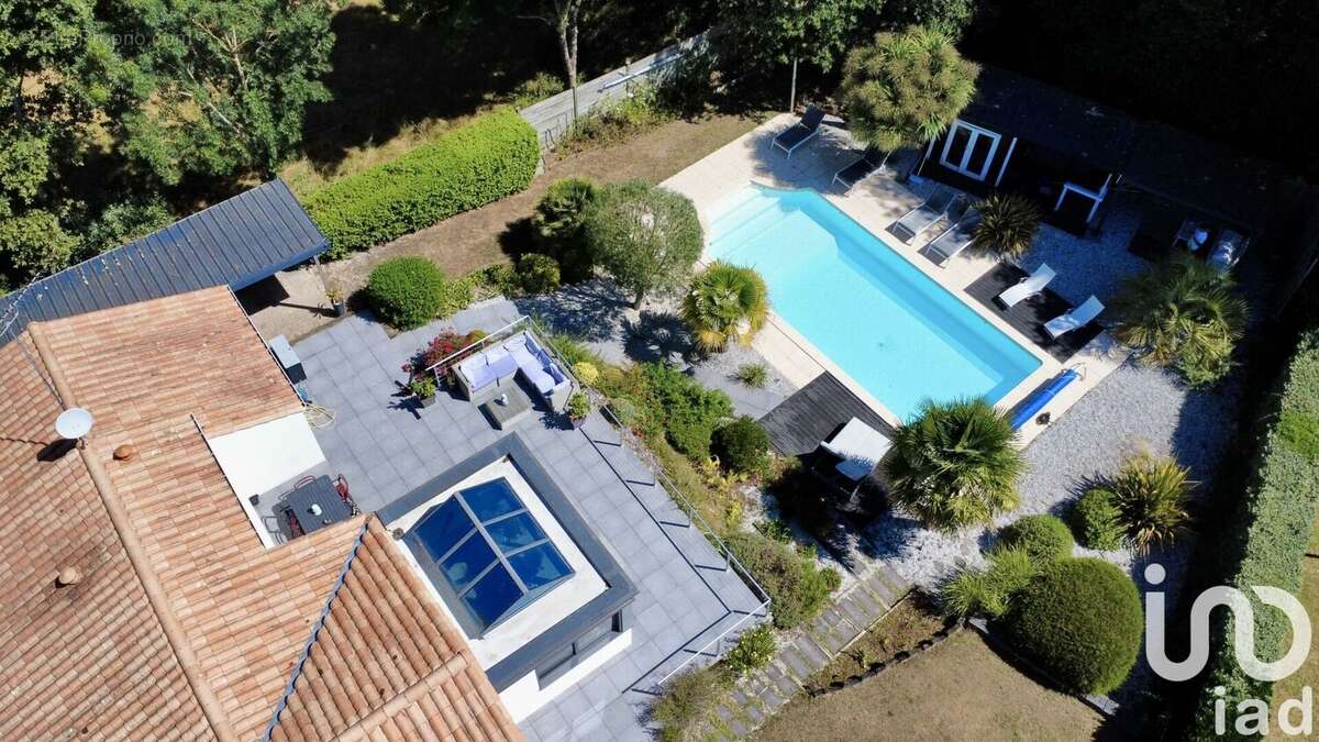 Photo 2 - Maison à LA GENETOUZE