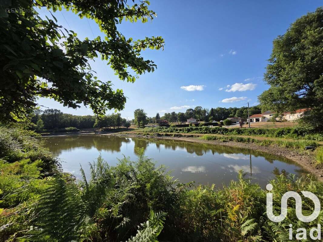 Photo 2 - Maison à COMPREIGNAC