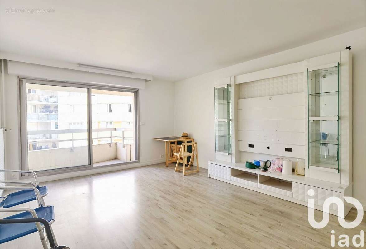 Photo 2 - Appartement à PARIS-19E