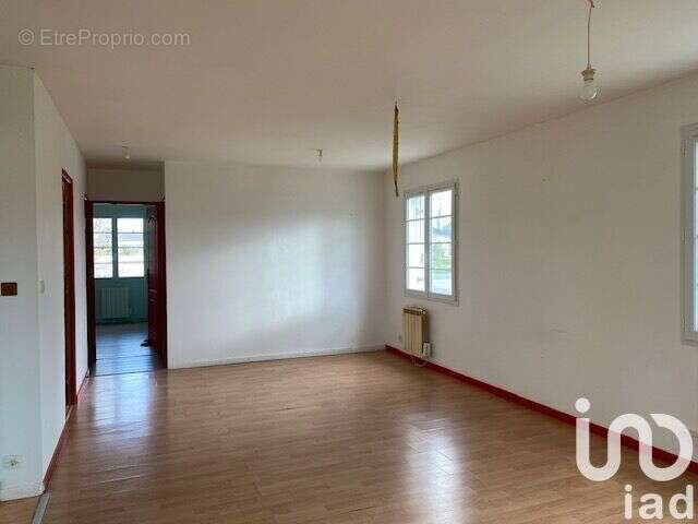 Photo 4 - Maison à CHAMPAGNE-LES-MARAIS