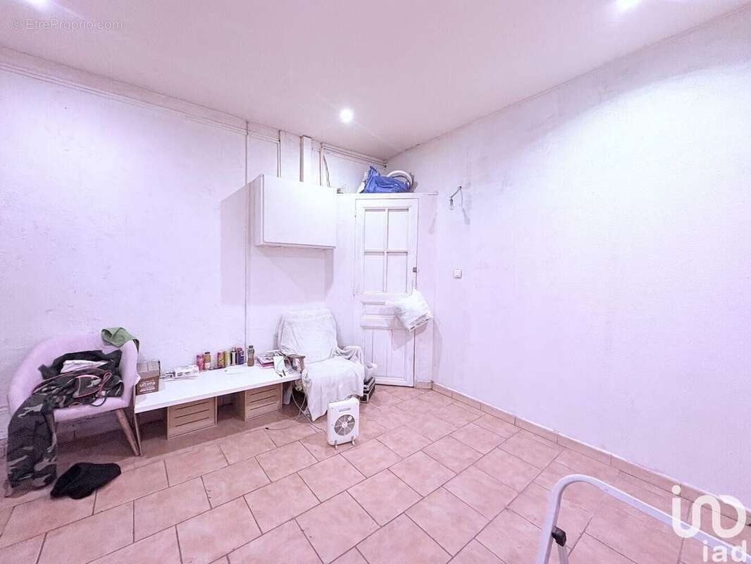 Photo 2 - Commerce à MARSEILLE-7E