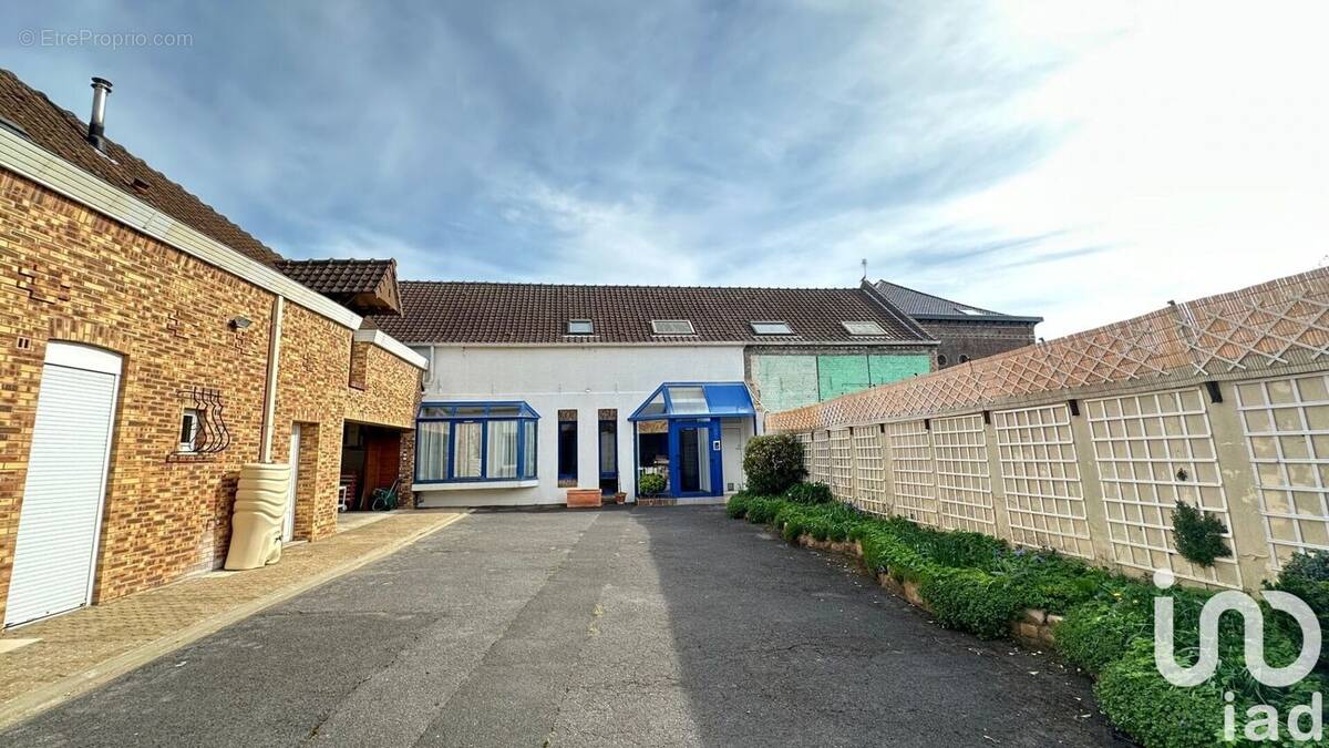 Photo 1 - Maison à CARVIN