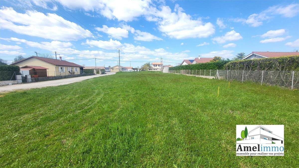 Terrain à BEAUREPAIRE