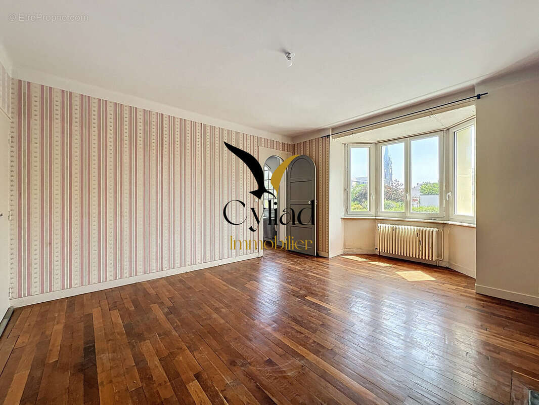 Maison à SAINT-MELOIR-DES-ONDES