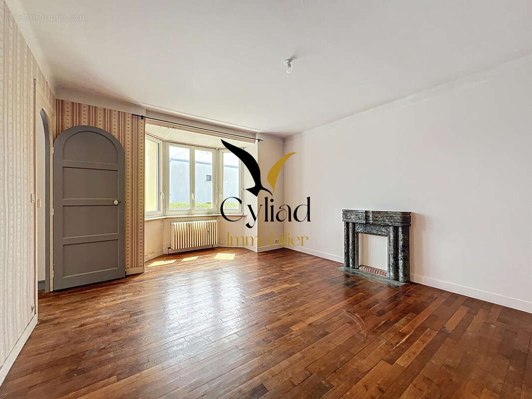 Maison à SAINT-MELOIR-DES-ONDES