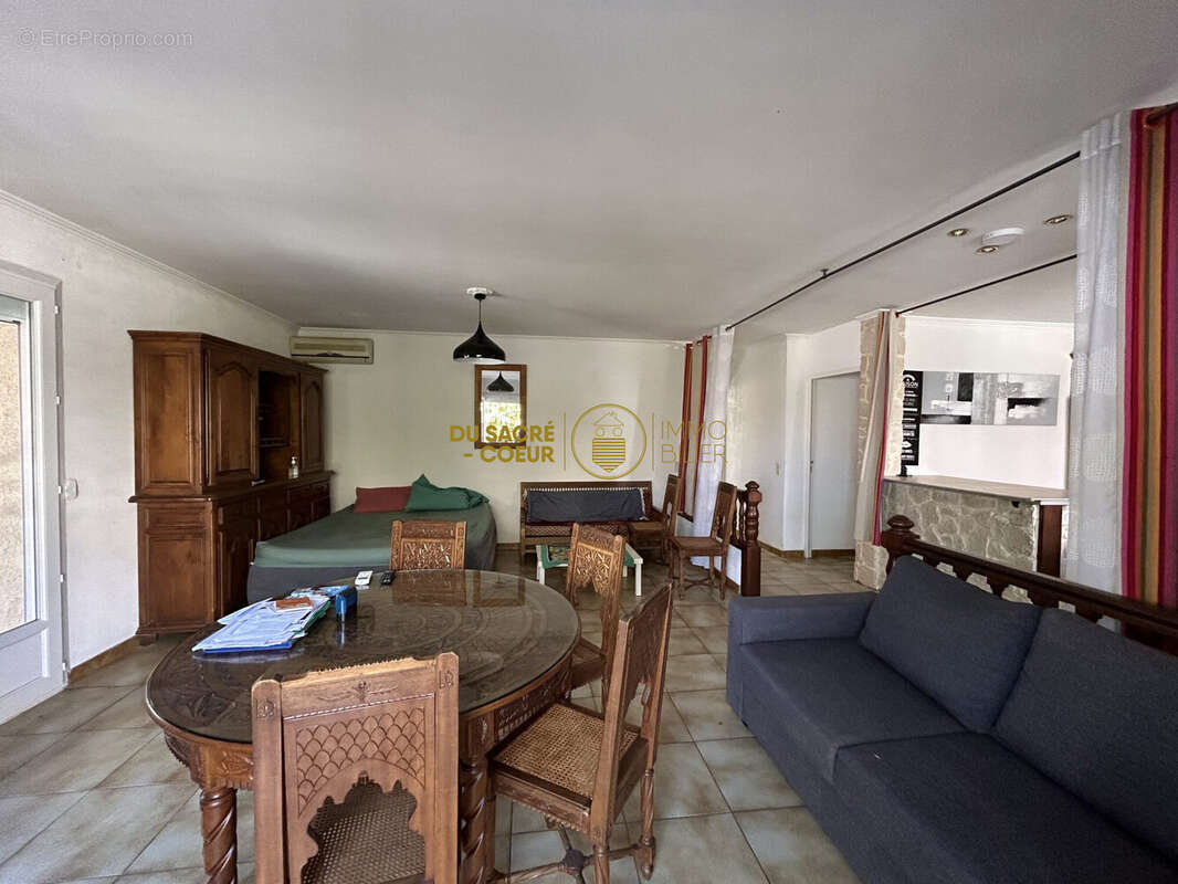 Maison à VILLENEUVE-DE-LA-RAHO