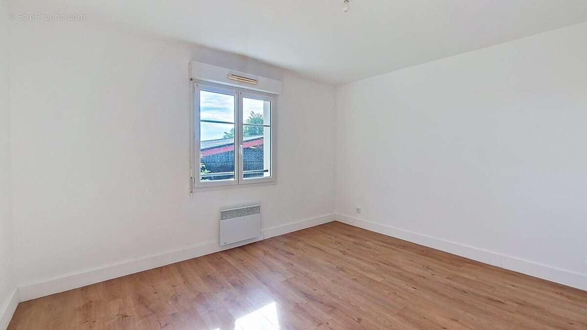 Maison à LA CHAUSSEE-SAINT-VICTOR