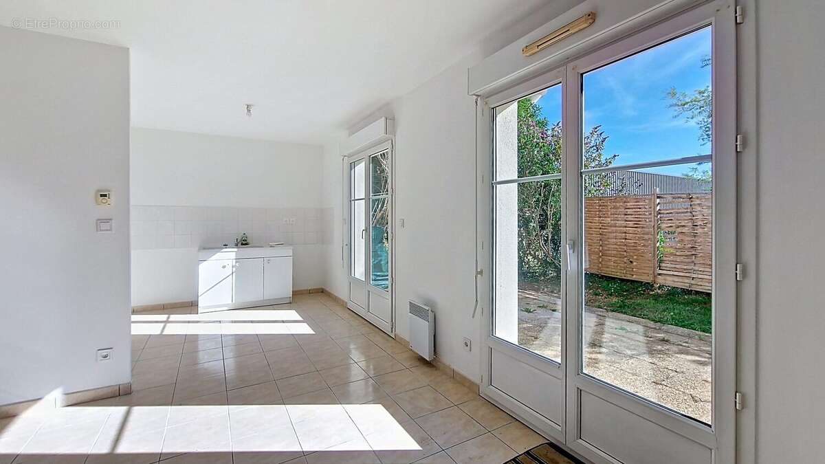 Maison à LA CHAUSSEE-SAINT-VICTOR