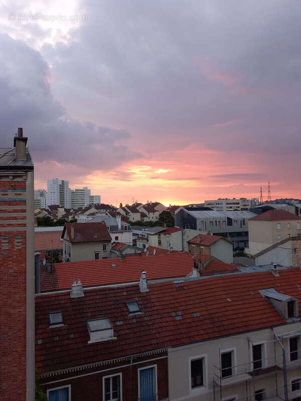 Appartement à GENNEVILLIERS