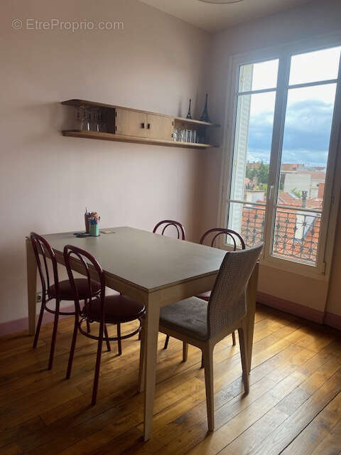 Appartement à GENNEVILLIERS
