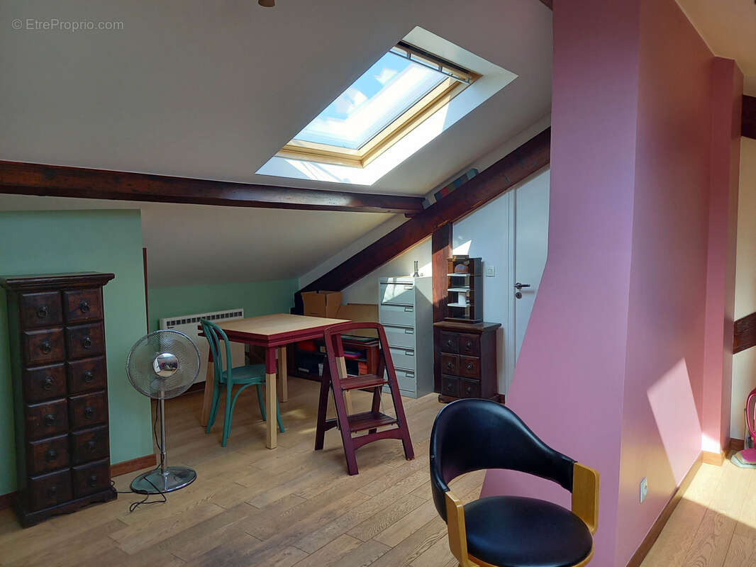 Appartement à GENNEVILLIERS