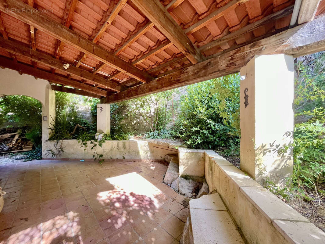 Maison à VAISON-LA-ROMAINE