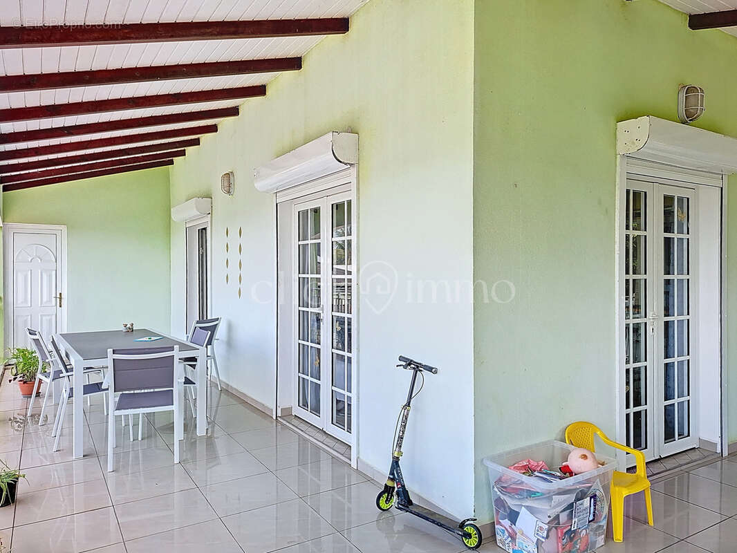 Maison à SAINTE-ANNE