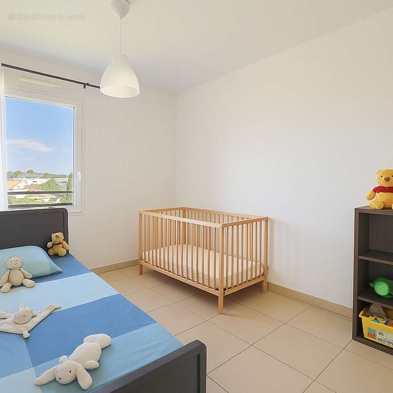 Appartement à SOLLIES-PONT