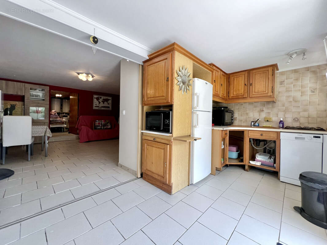 Appartement à LES ISSAMBRES