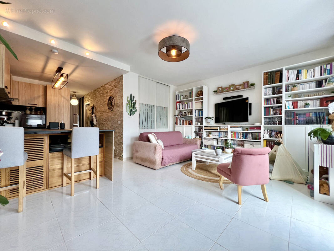 Appartement à LES ISSAMBRES