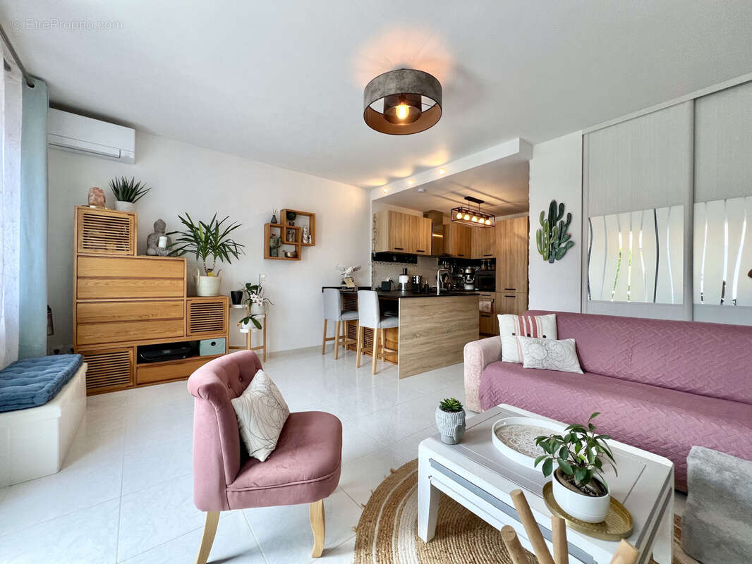 Appartement à LES ISSAMBRES