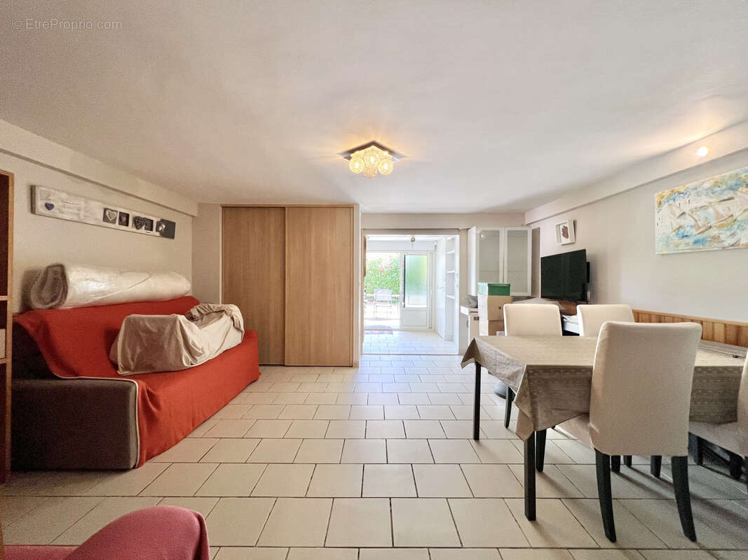 Appartement à LES ISSAMBRES