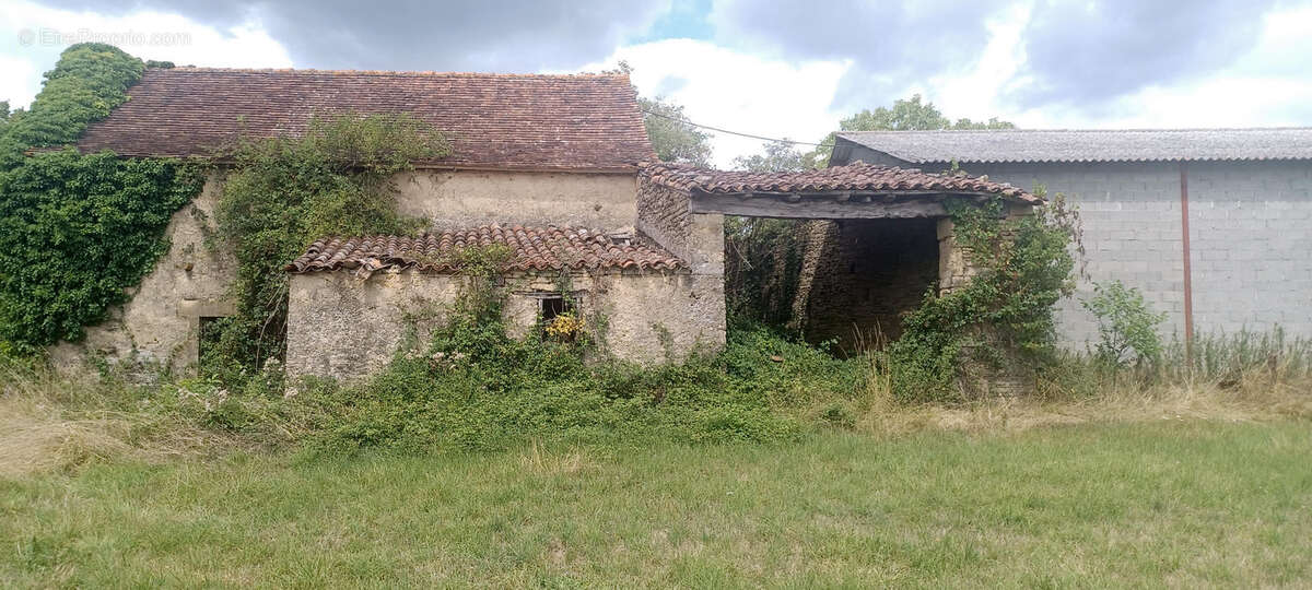 Maison à PARISOT